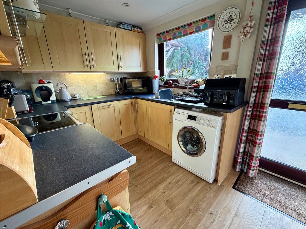 Property photo 3 of 25 Picture No. 22