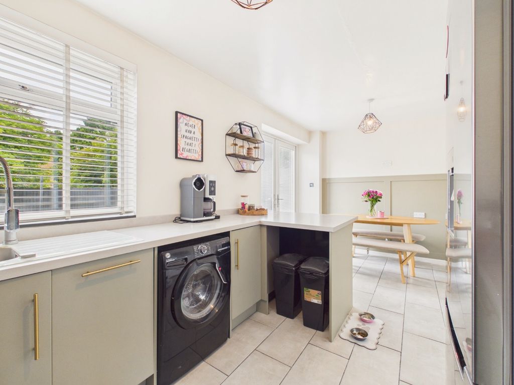 Property photo 3 of 19 5248076
