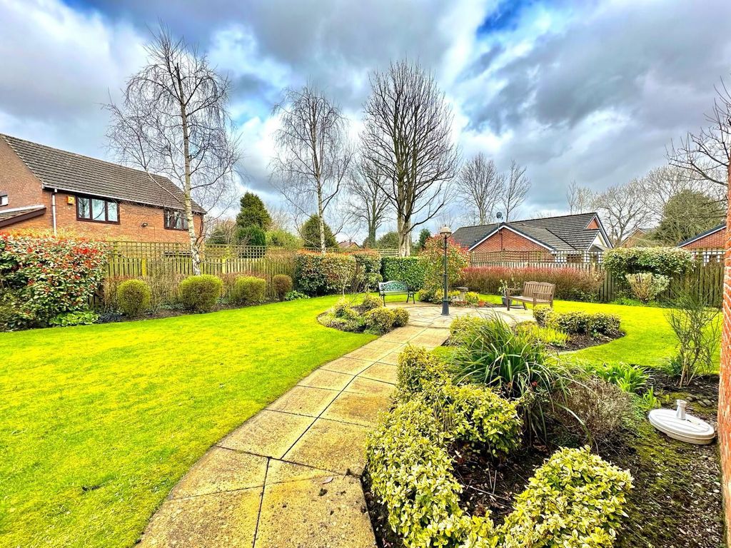 Property photo 2 of 22