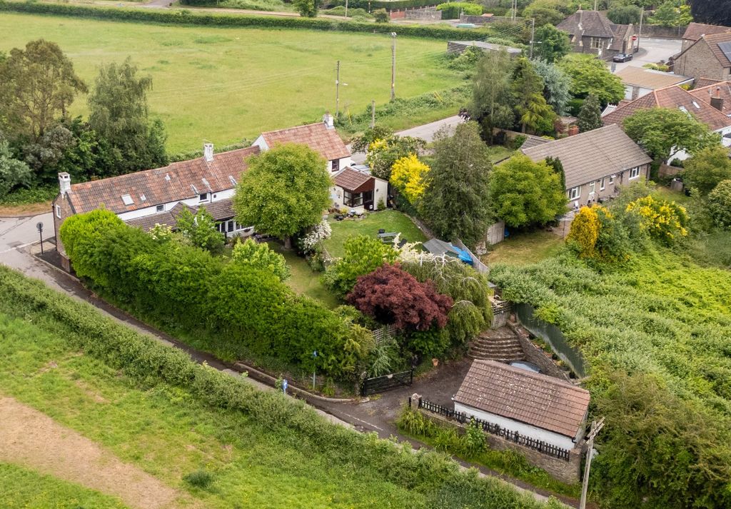 Property photo 3 of 34 3