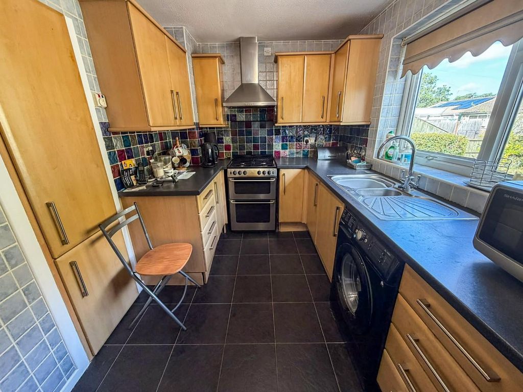 Property photo 3 of 13 Tlc_B655cd89-603c-4340-A145-55ee5c96ee24_3d33479.J