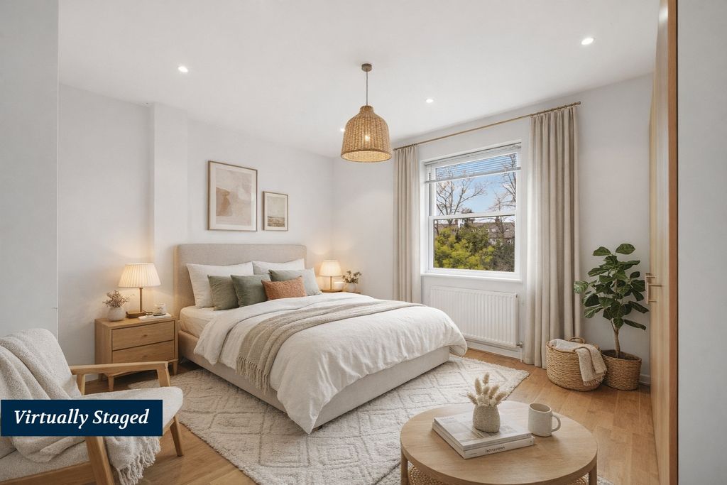 Property photo 3 of 18 Picture No. 23