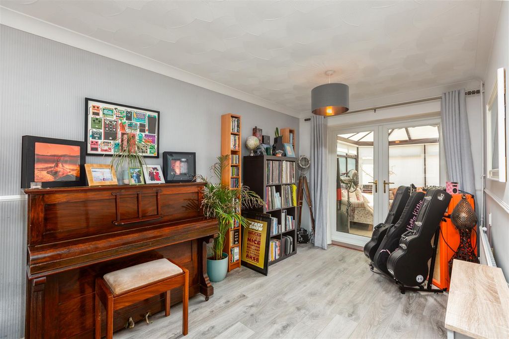 Property photo 3 of 26 Cz0A0391-Edit.Jpg