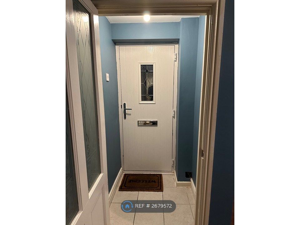 Property photo 3 of 28