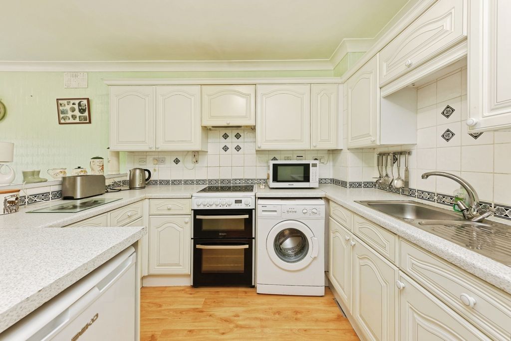 Property photo 3 of 20 Pbox-Img.Jpg