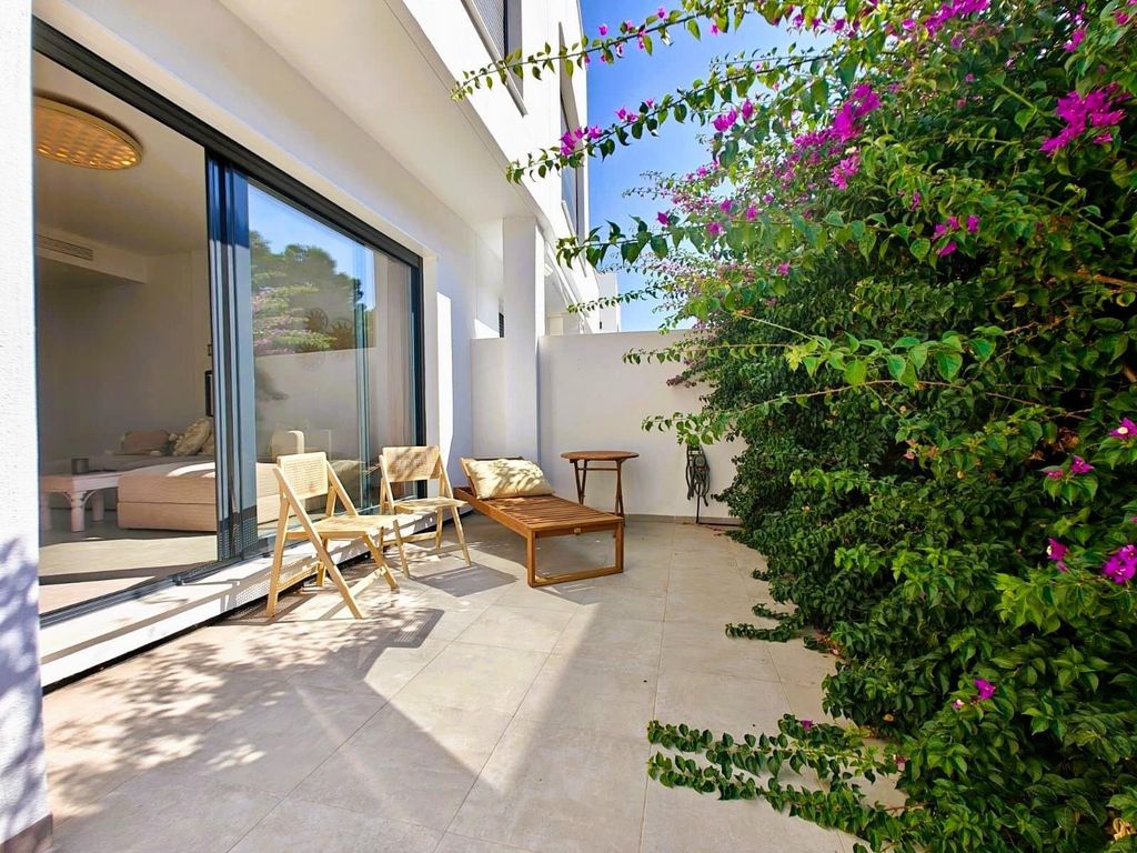 Property photo 1 of 39