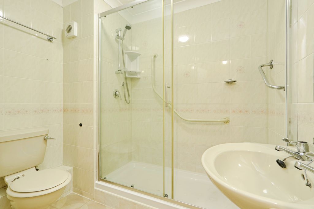 Property photo 2 of 13 Shower Room