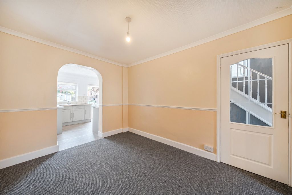 Property photo 3 of 18 Picture No. 02