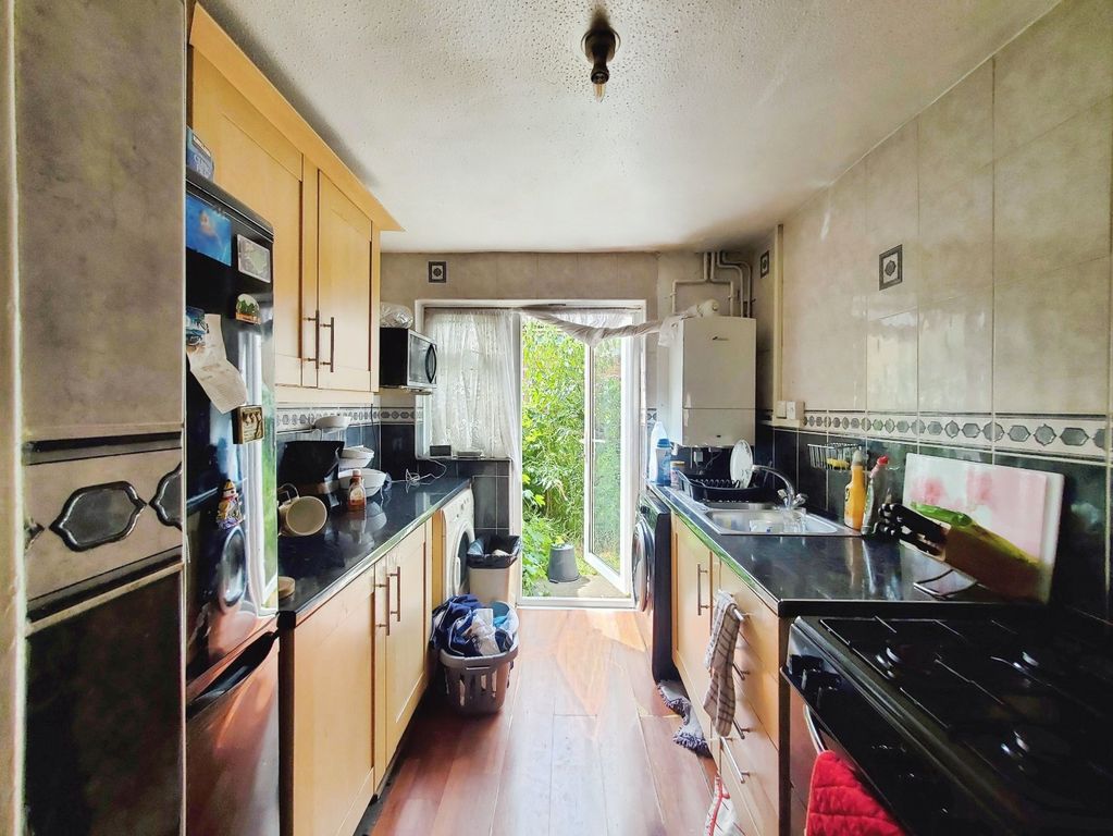 Property photo 2 of 14 02