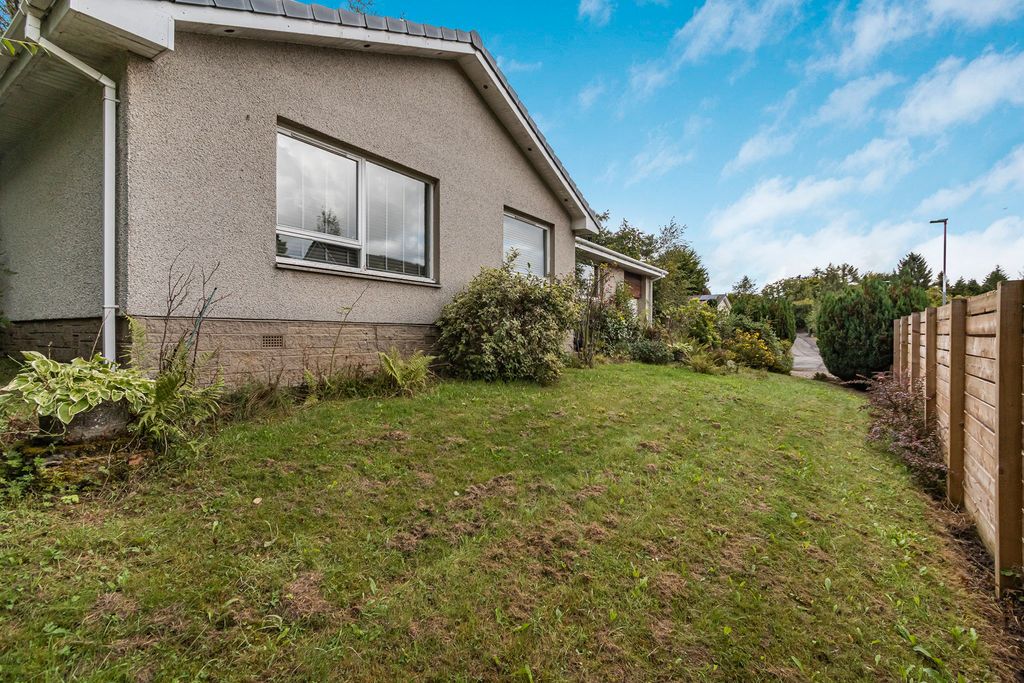 Property photo 3 of 22