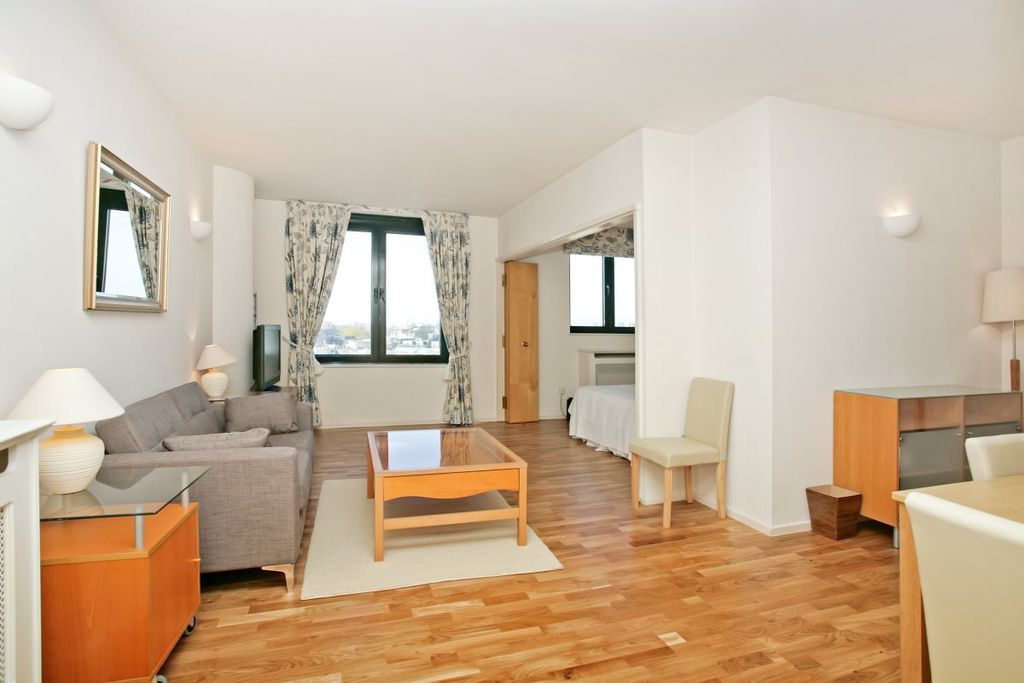 Property photo 1 of 6
