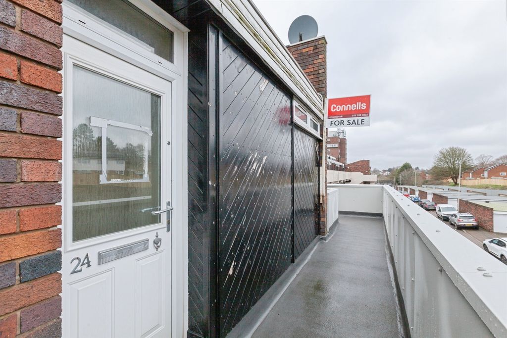 Property photo 2 of 16