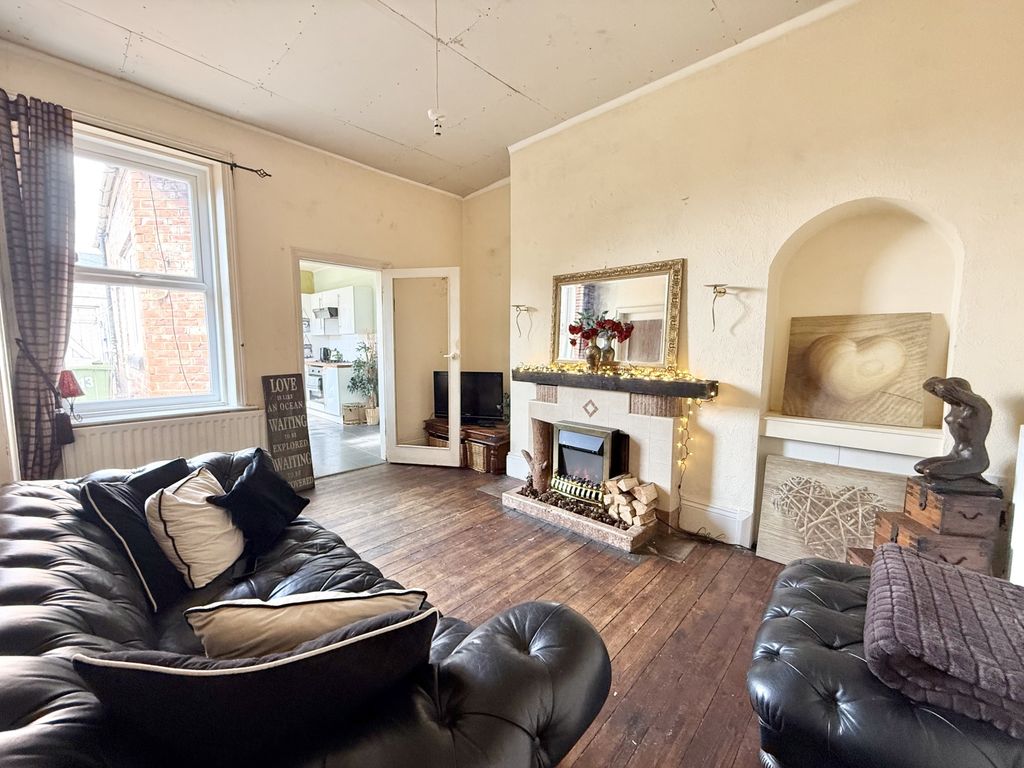 Property photo 3 of 12 Img_5097