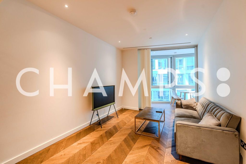 Property photo 1 of 6 2 Bed Flat To Rent Prospect Way, London Sw11