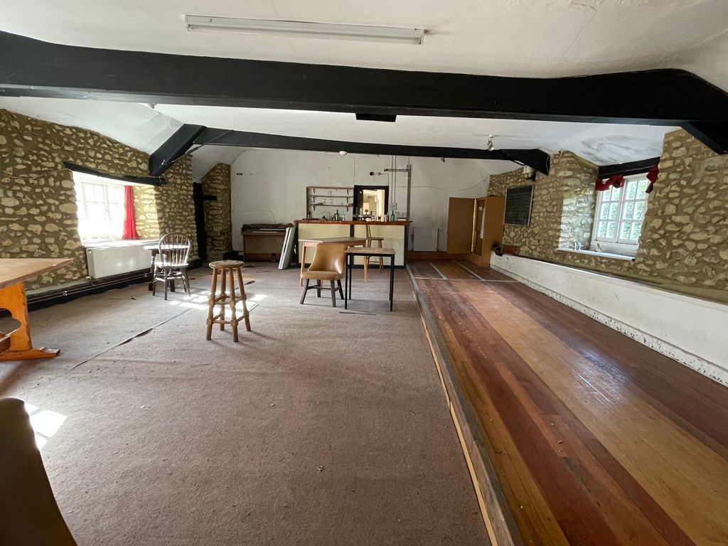 Property photo 2 of 5