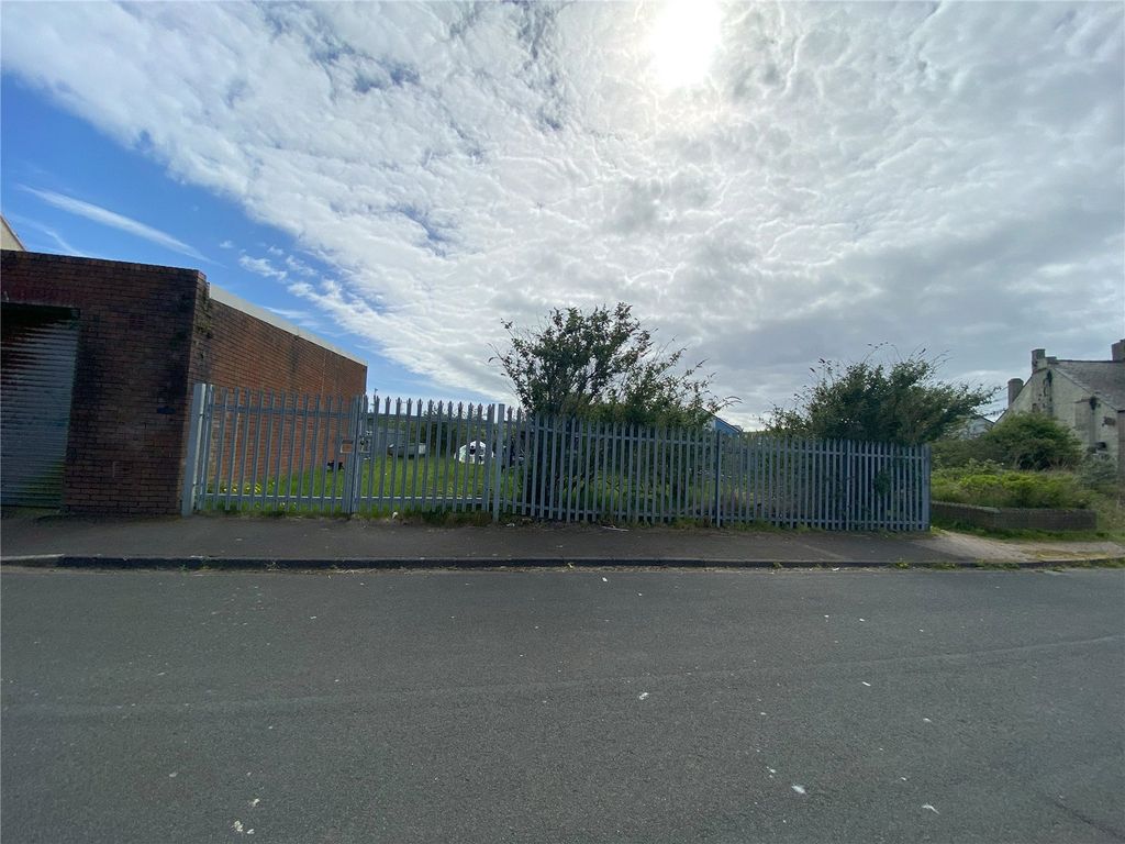 Property photo 1 of 3 Picture No. 03