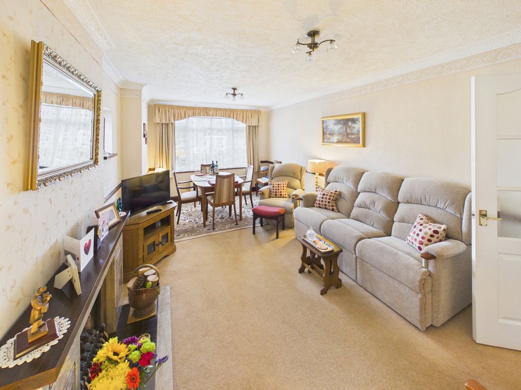 Property photo 2 of 11 Gallery