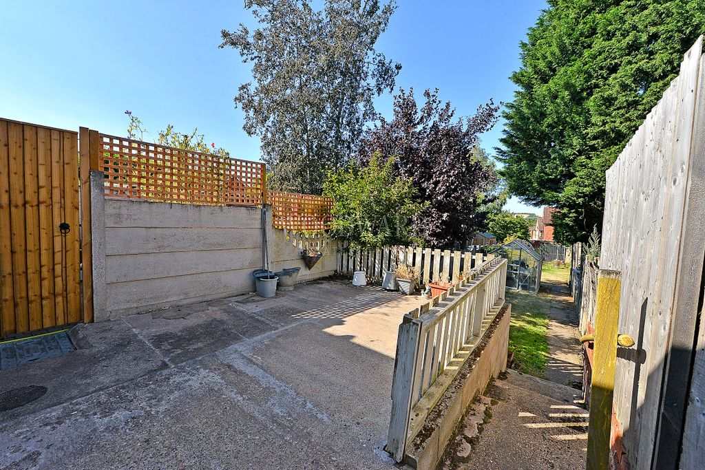 Property photo 2 of 26 Rear Garden