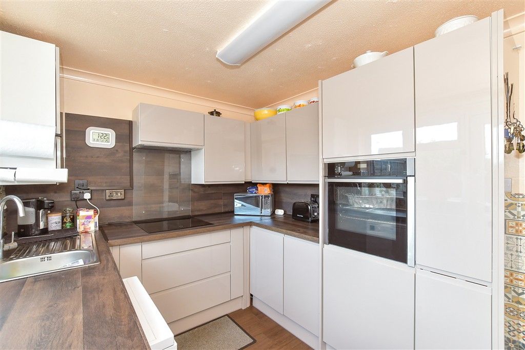 Property photo 2 of 13 Kitchen