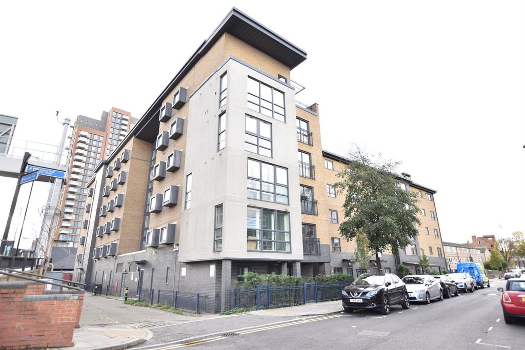 Property photo 3 of 3 Thumb__1800_0_0_0_Auto.Jpeg