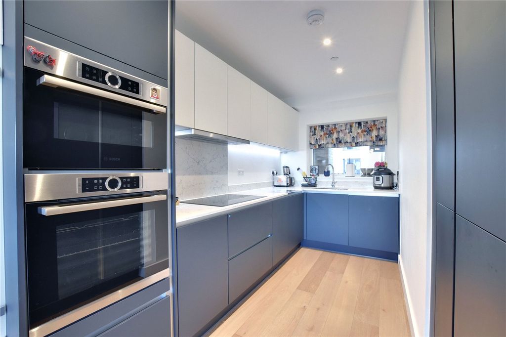 Property photo 3 of 25 Picture No. 12