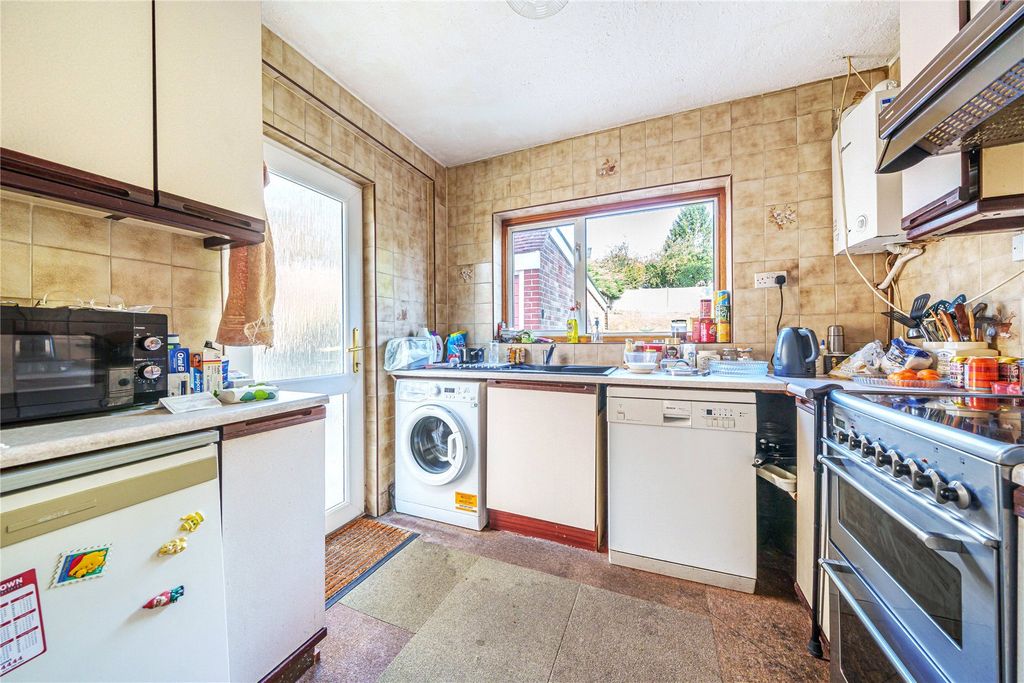 Property photo 3 of 18 Picture No. 14