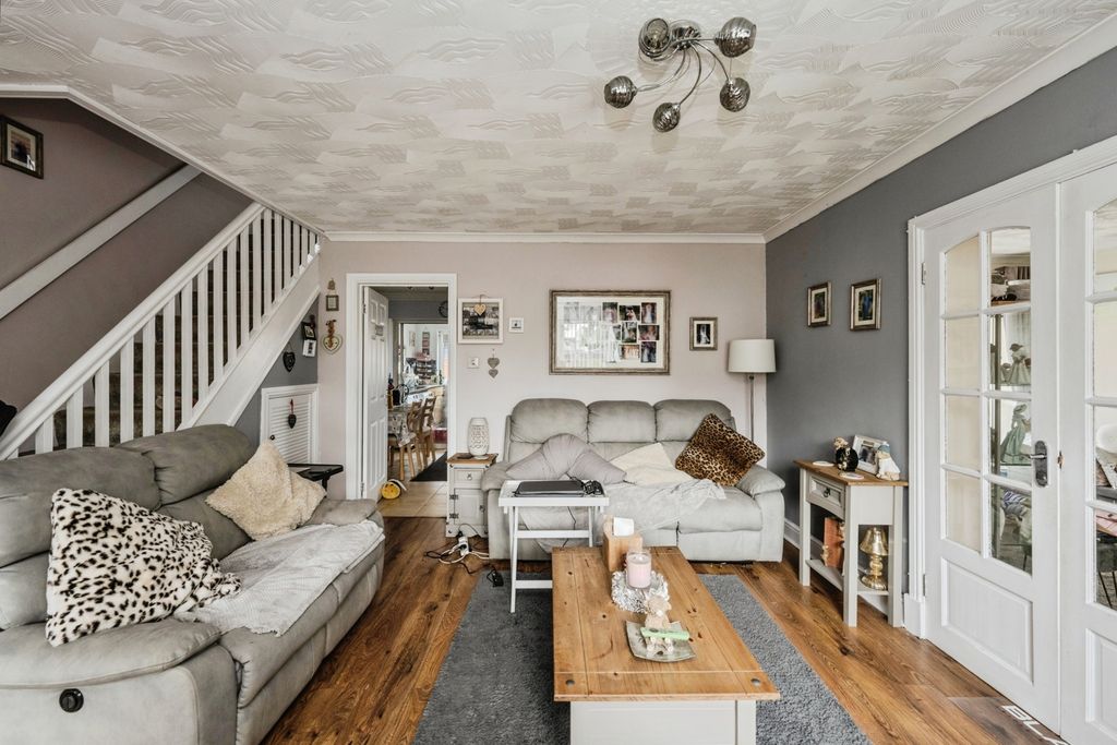 Property photo 2 of 20 Pbox-Img.Jpg