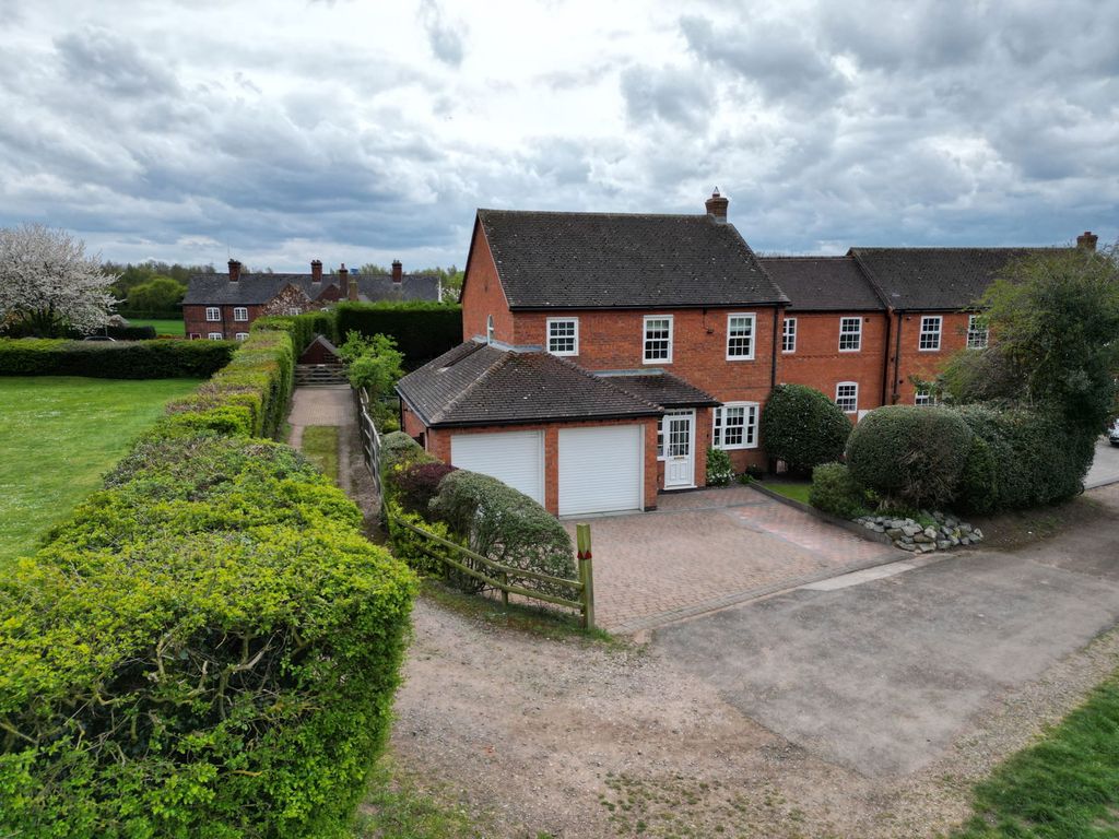 Property photo 1 of 46