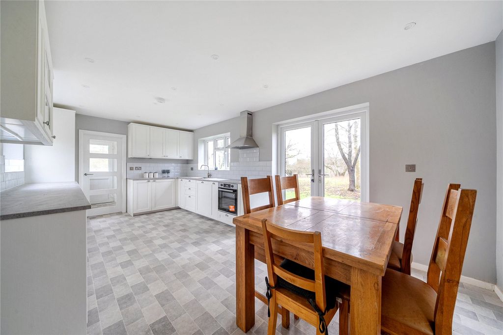 Property photo 3 of 8 Open Dining