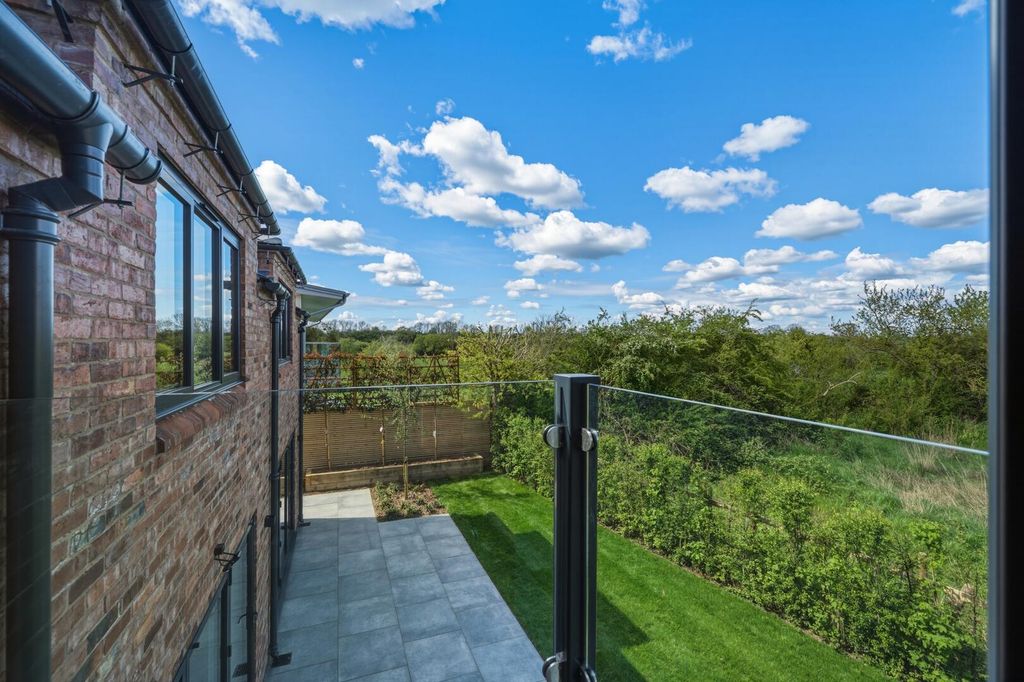 Additional image 23 of 5 bed detached house for saleMain Road, Plumtree NG12