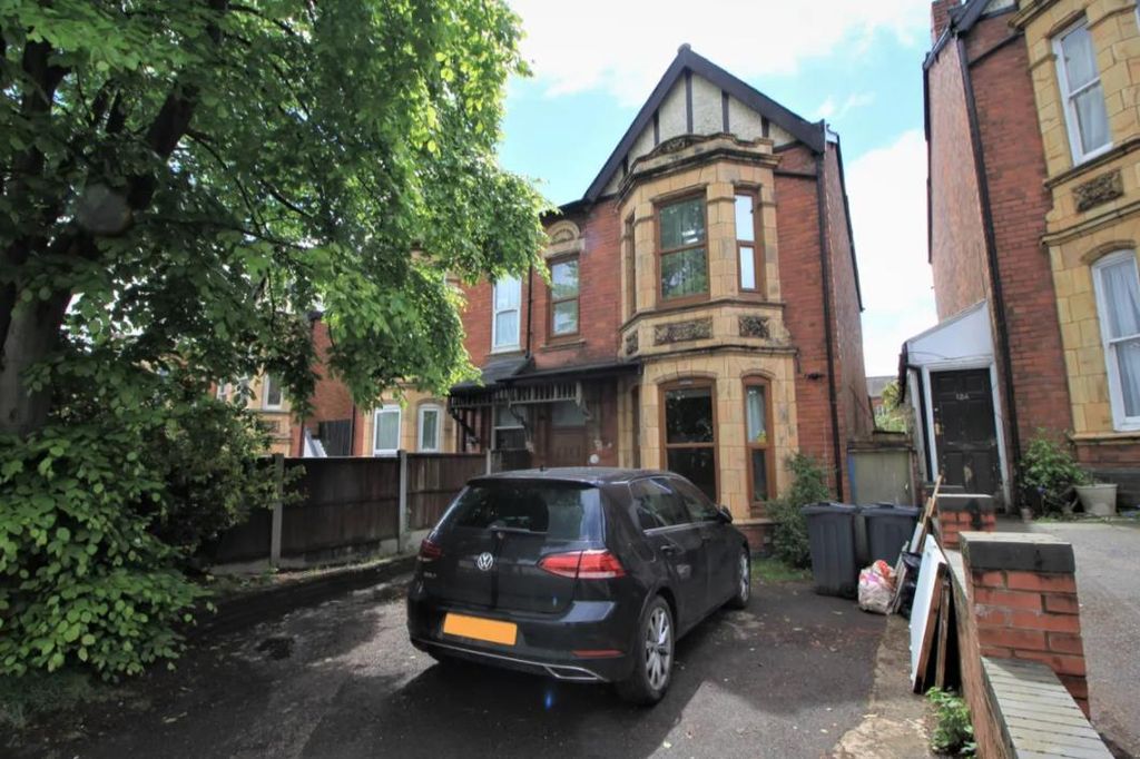 Property photo 1 of 8 Exterior