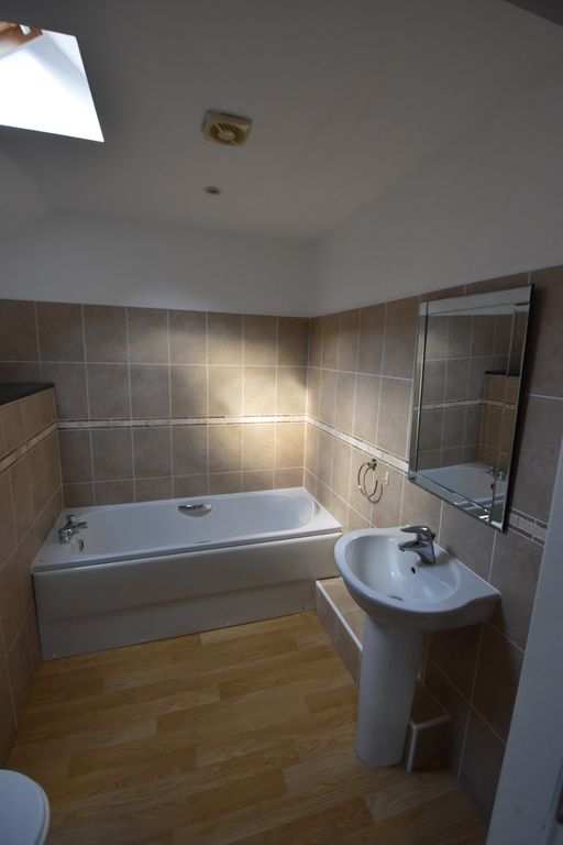 Property photo 3 of 4