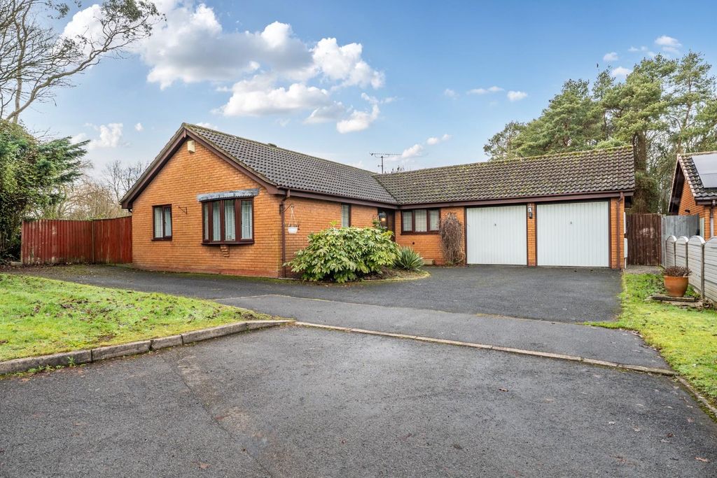 Property photo 1 of 13 Front