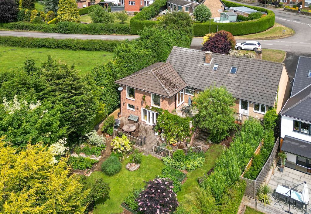 Property photo 3 of 33