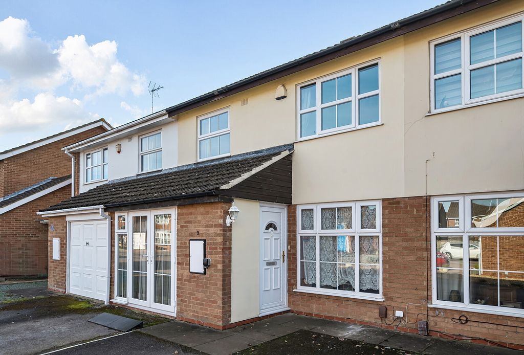 Property photo 1 of 11 1420580-22-699Dba...