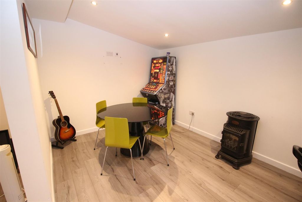 Additional image 32 of 5 bed detached house for saleMillhouse Road, Millhouse Gate, Inverkip PA16