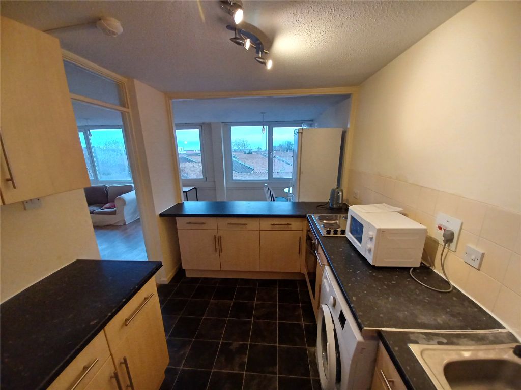 Property photo 2 of 8 Kitchen