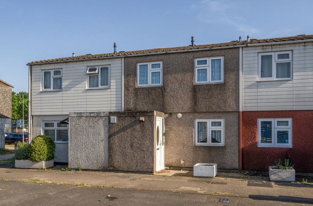 Property photo 1 of 18 4954740