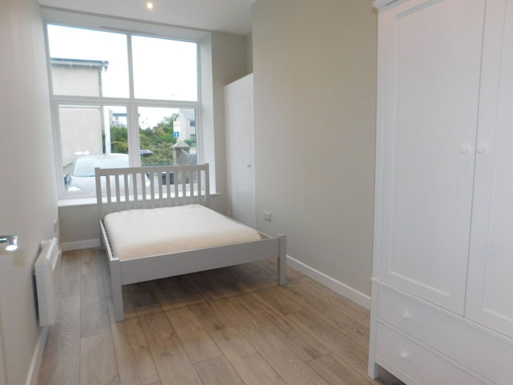 Property photo 2 of 4