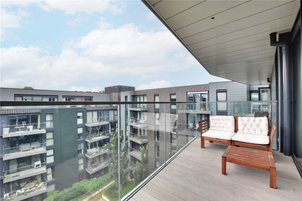 Property photo 2 of 15 Picture No. 12