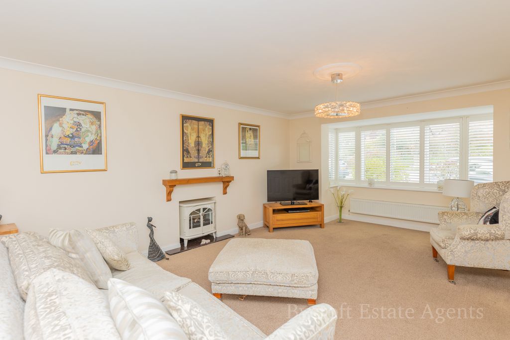 Property photo 3 of 23