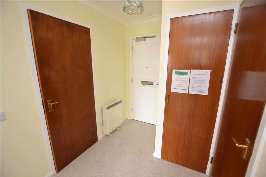 Property photo 3 of 9