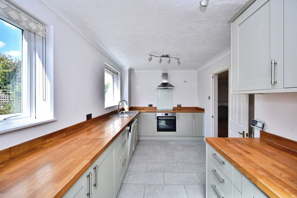 Property photo 2 of 19 Pbox-Img.Jpg
