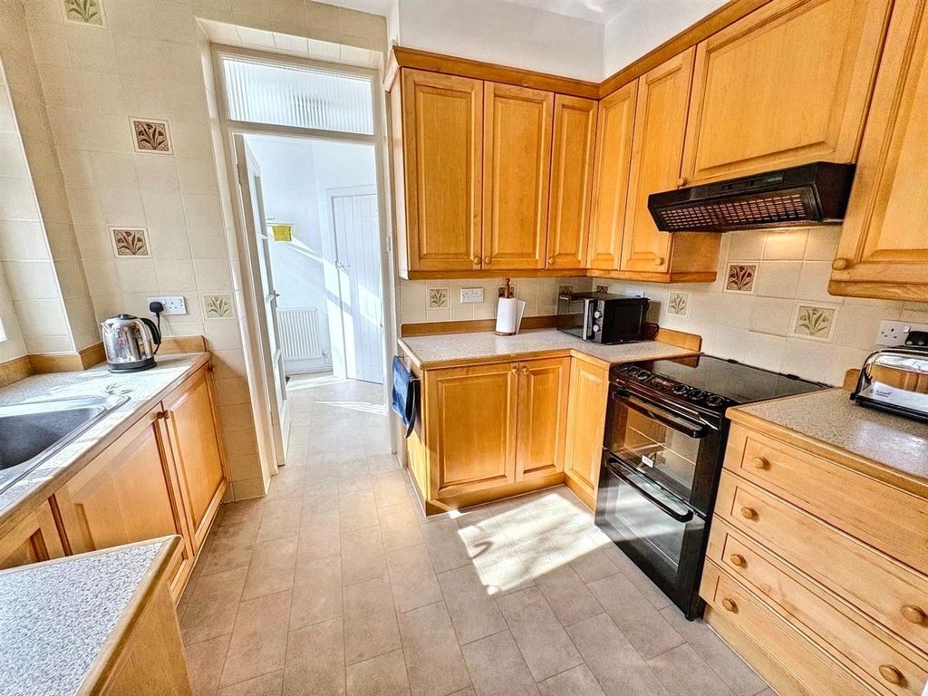 Property photo 3 of 16 15.Jpg