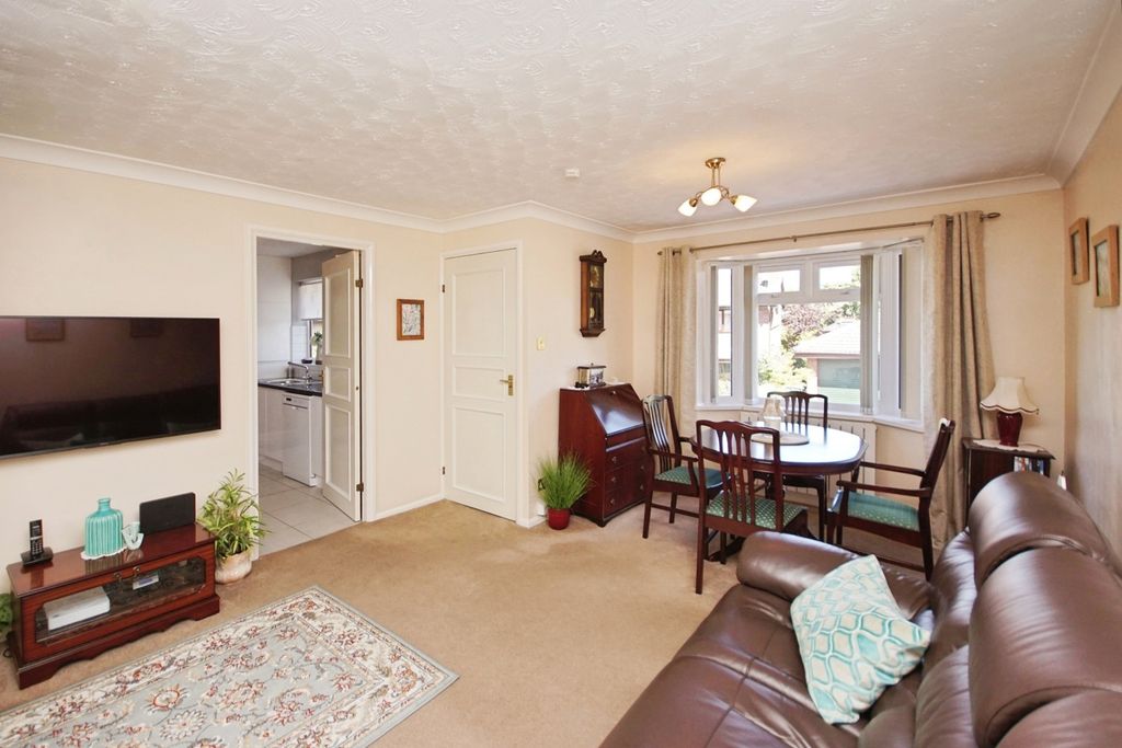 Property photo 3 of 17 Photo