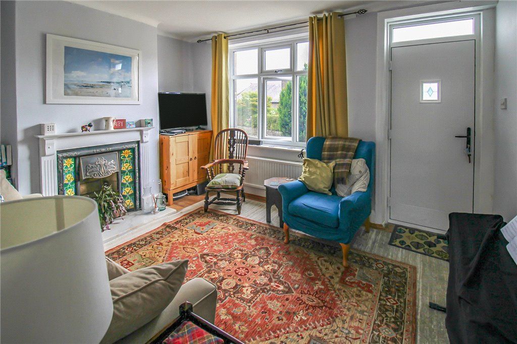 Property photo 3 of 13 Sitting Room