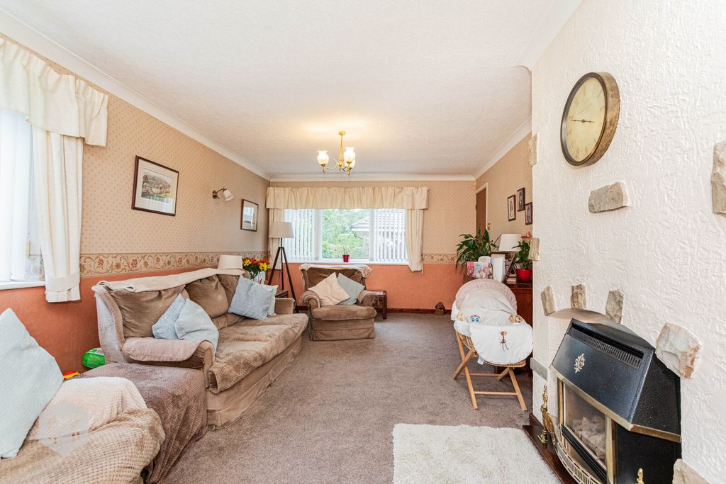 Property photo 3 of 31 Picture No. 46