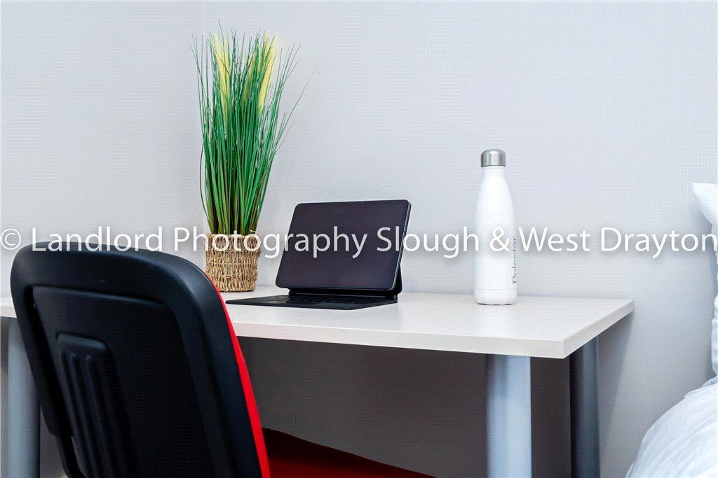 Property photo 3 of 12 Bedroom