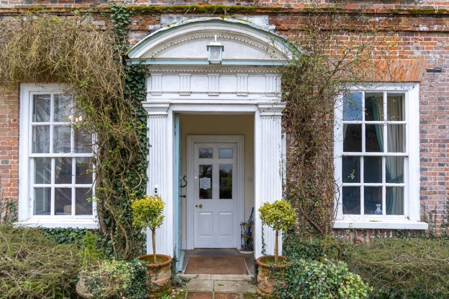 Property photo 3 of 42