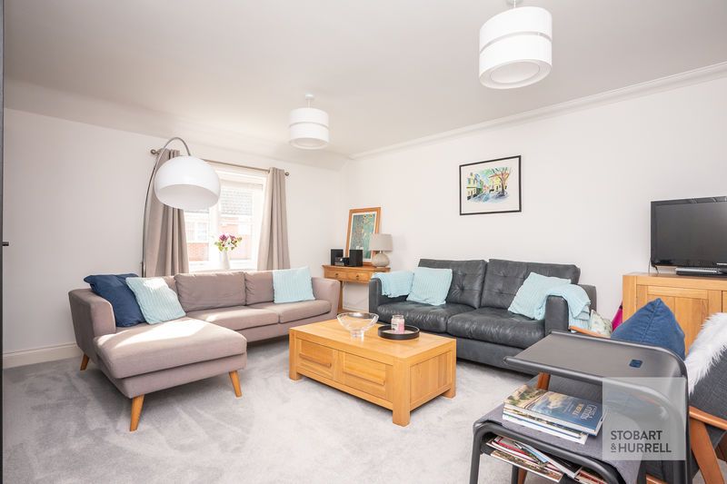 Property photo 2 of 13 Lounge